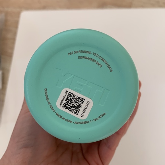 YETI  16OZ - Picture 3 of 3